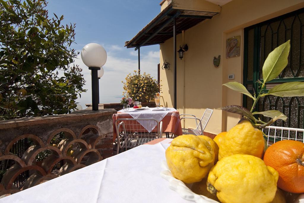 B&B U Palmentu Taormina Eksteriør bilde