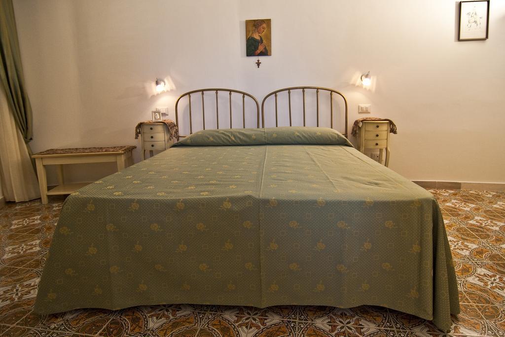 B&B U Palmentu Taormina Eksteriør bilde