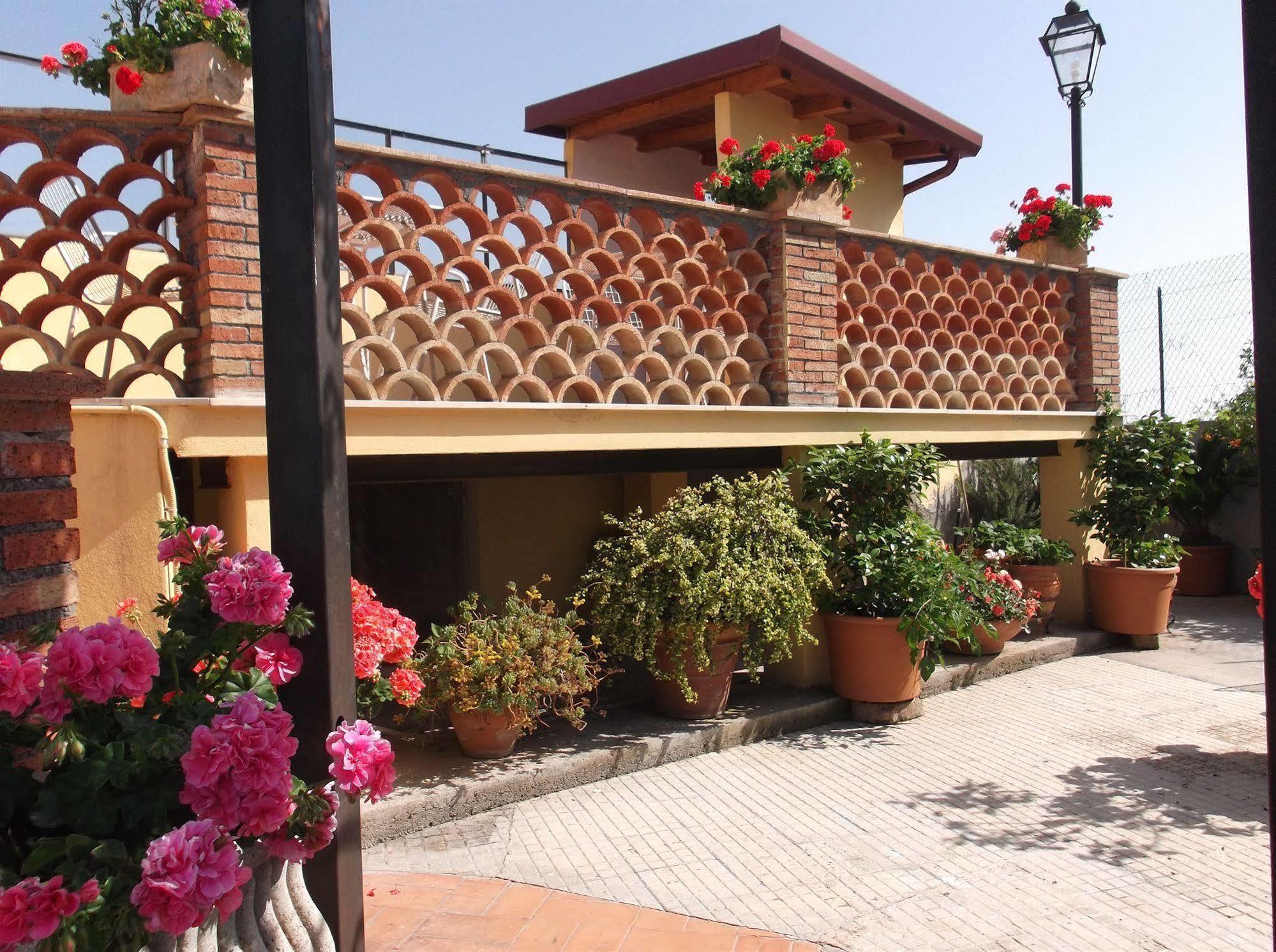 B&B U Palmentu Taormina Eksteriør bilde